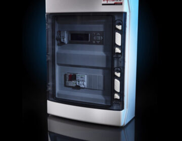 Coffret de puissance et régulation de température et d’hygrométrie mono évaporateur à détente thermostatique à dégivrage à air équipé de résistance de chauffage